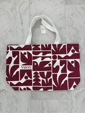Vuori White and Red Graphic Canvas Tote New w/Tag